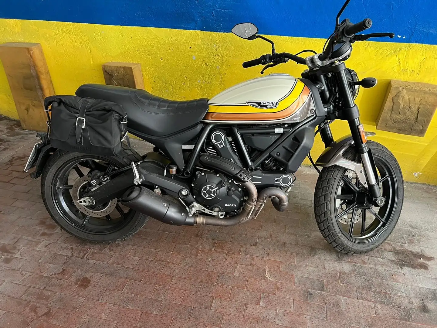 Ducati Scrambler Mach 2.0 Blanc - 2