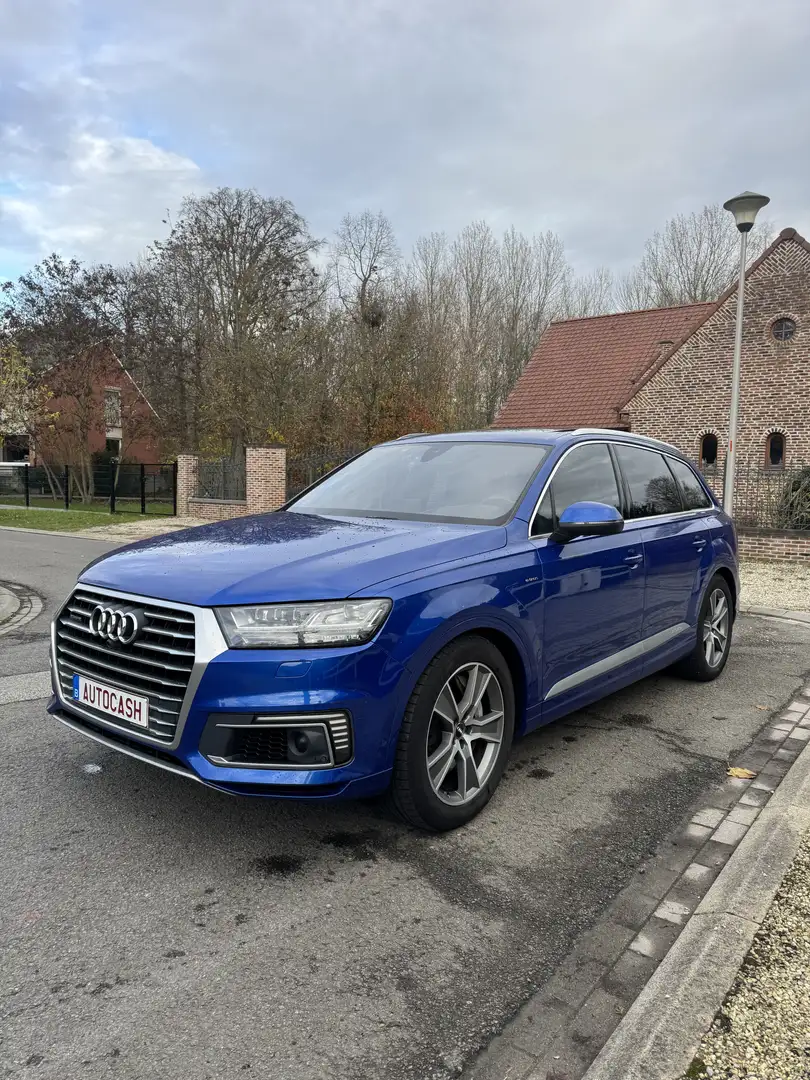 Audi Q7 e-tron 3.0 TDi V6 Quattro Tiptronic (275 kW) - 1