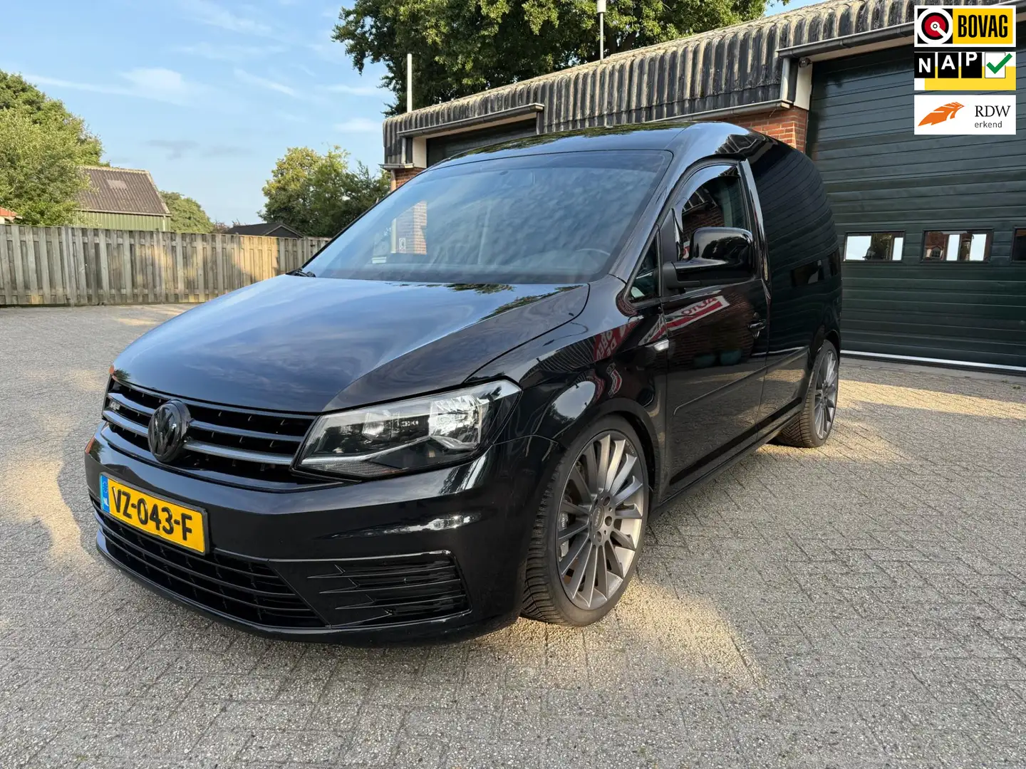 Volkswagen Caddy 1.6 TDI Sport Airco Navi Trekhaak Cruise Leder Noir - 1