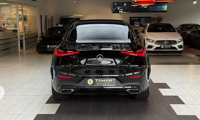 Mercedes-Benz GLC view 8