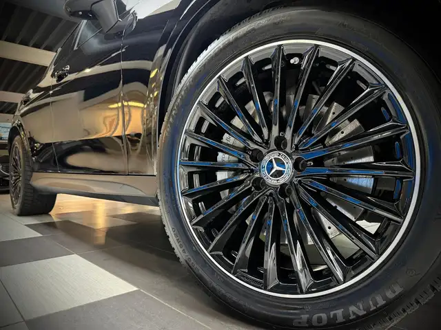 Mercedes-Benz GLC view 6