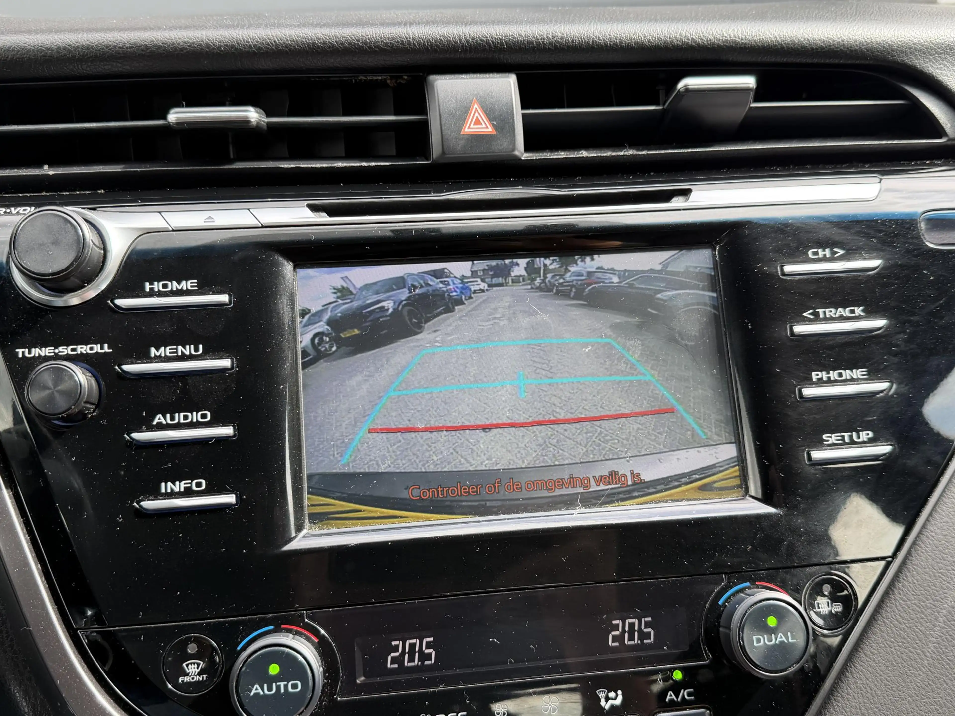 Toyota Camry 2.5 Hybrid Dynamic | Camera | Lederen Bekleding | — photo 19