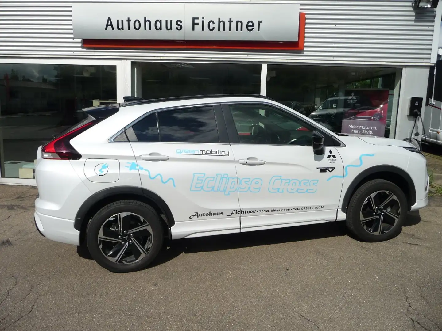 Mitsubishi Eclipse Cross PHEV Select 2.4 MIVEC 4WD Weiß - 2
