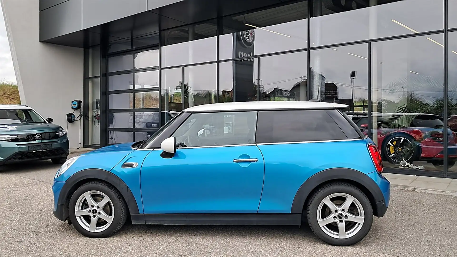 MINI Cooper D MINI Hatch Cooper D Blau - 2