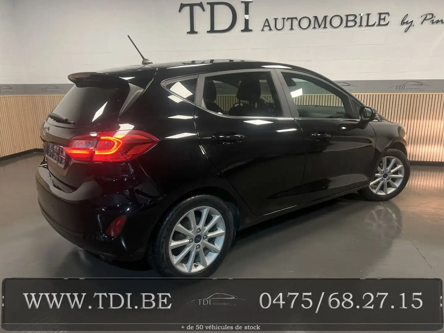 Ford Fiesta Fiesta 1.1i Titanium (EU6.2)*5 Portes*Airco*✔ Schwarz - 2