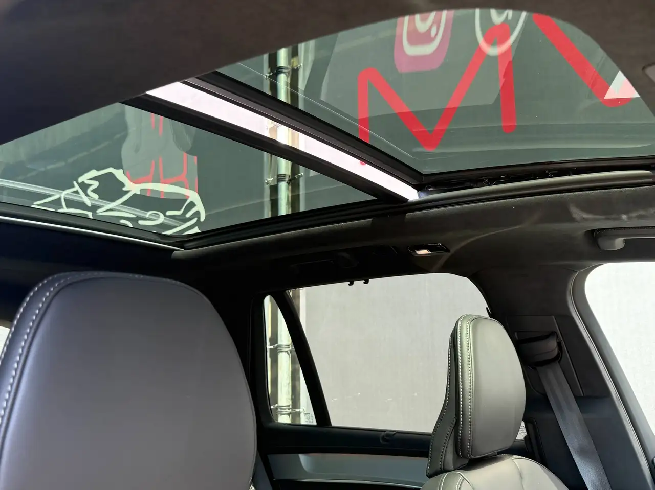 Volvo XC90 T8 AWD PHEV Ultra Black Edition 7pl. "Elec. Trekhaak/Luchtvering", миниатюра 8