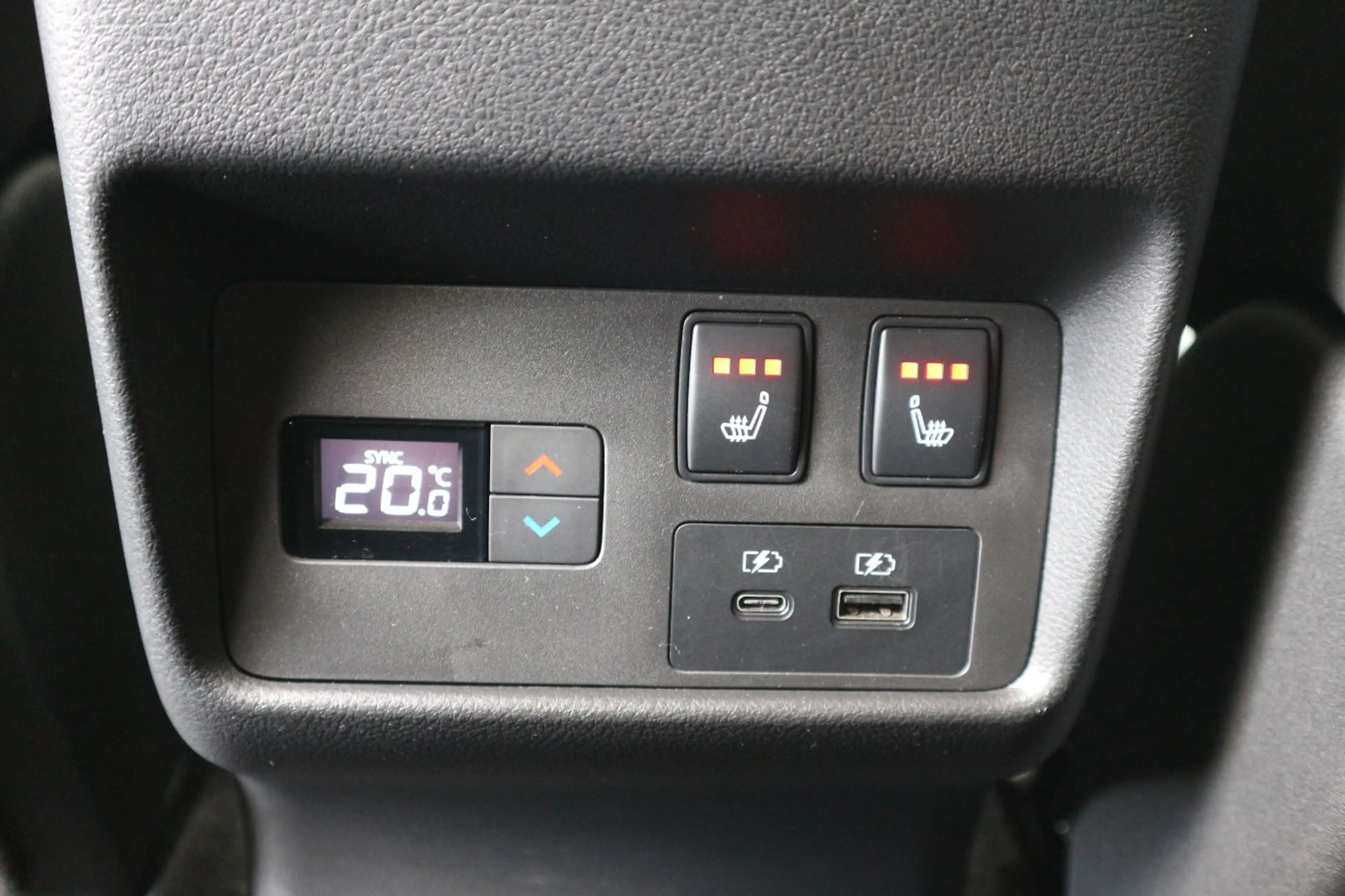 Nissan X-Trail 1.5 VC-T e-Power e-4orce Tekna Leder Navi — photo 11