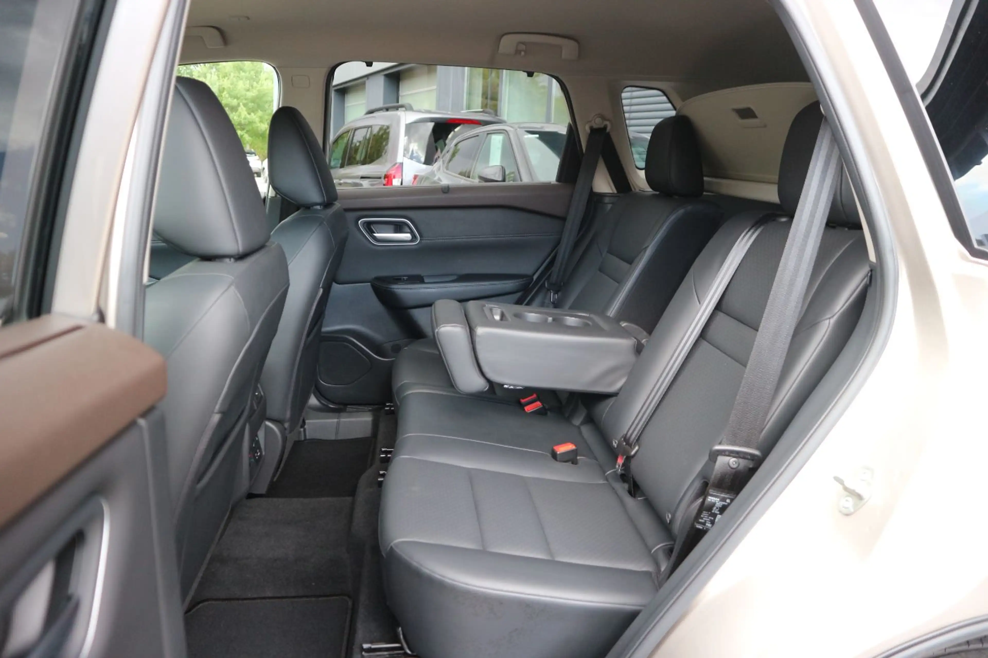 Nissan X-Trail 1.5 VC-T e-Power e-4orce Tekna Leder Navi — photo 10