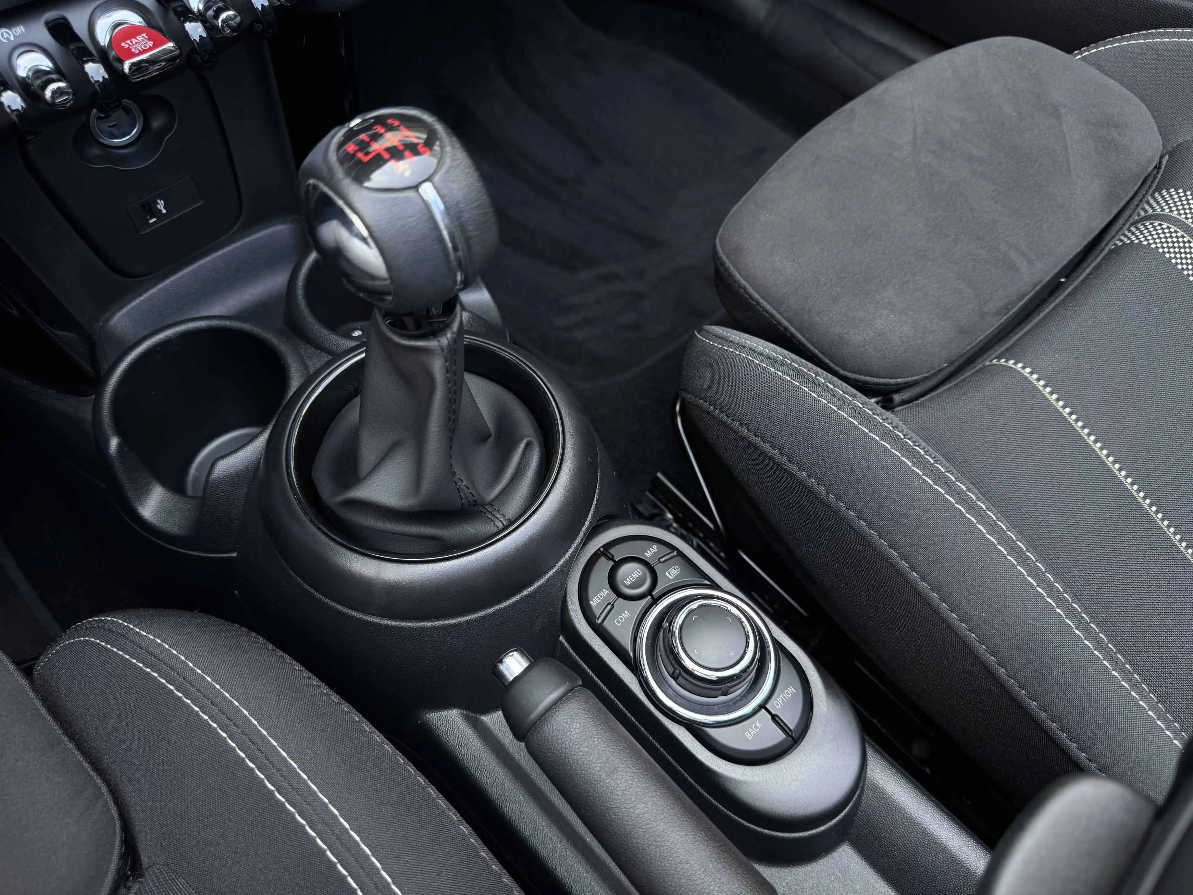 MINI Cooper Cabrio Cooper Cabrio JCW Trim LED DA CarPlay PDC DAB Shz — photo 13