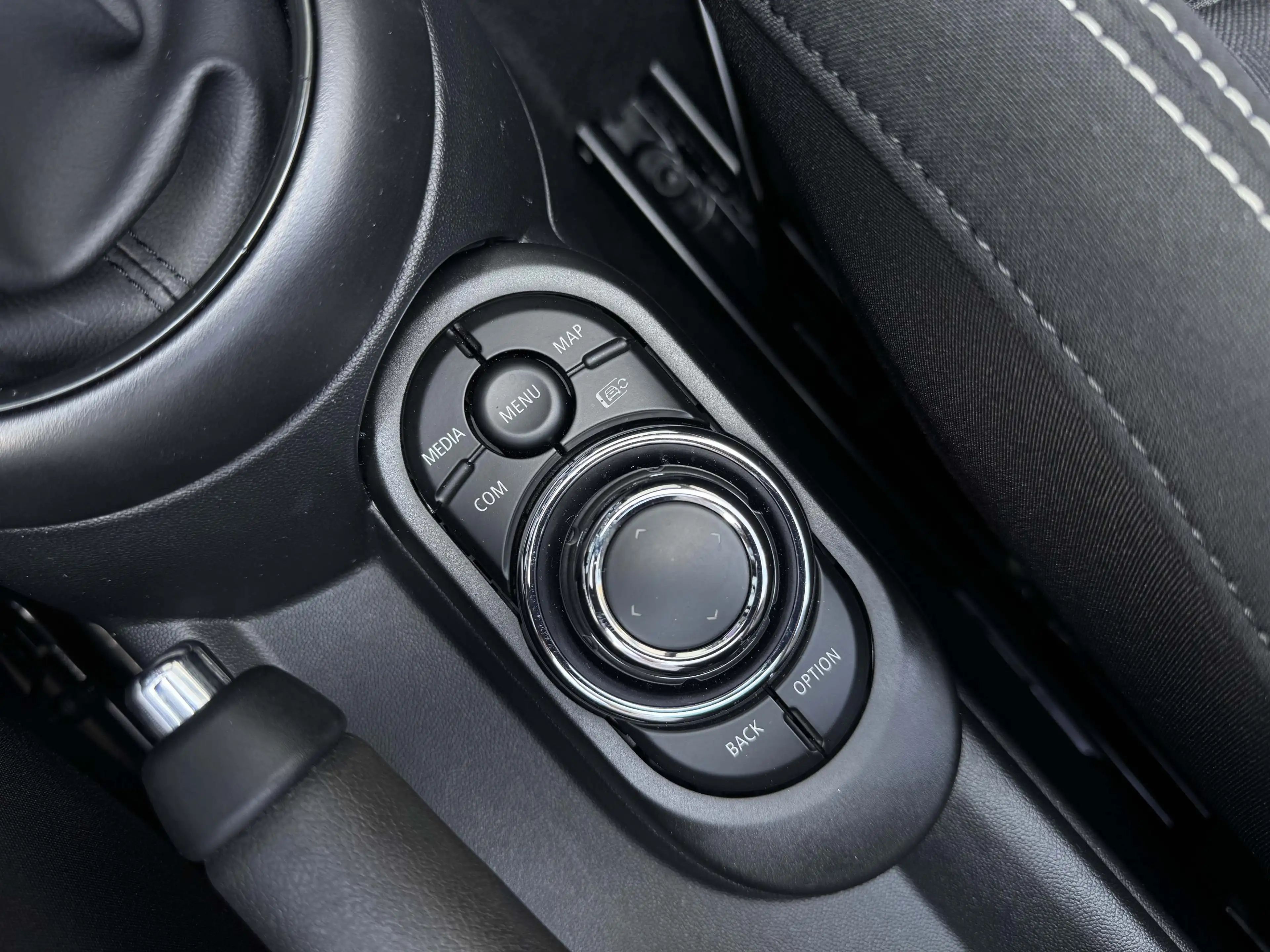 MINI Cooper Cabrio Cooper Cabrio JCW Trim LED DA CarPlay PDC DAB Shz — photo 14