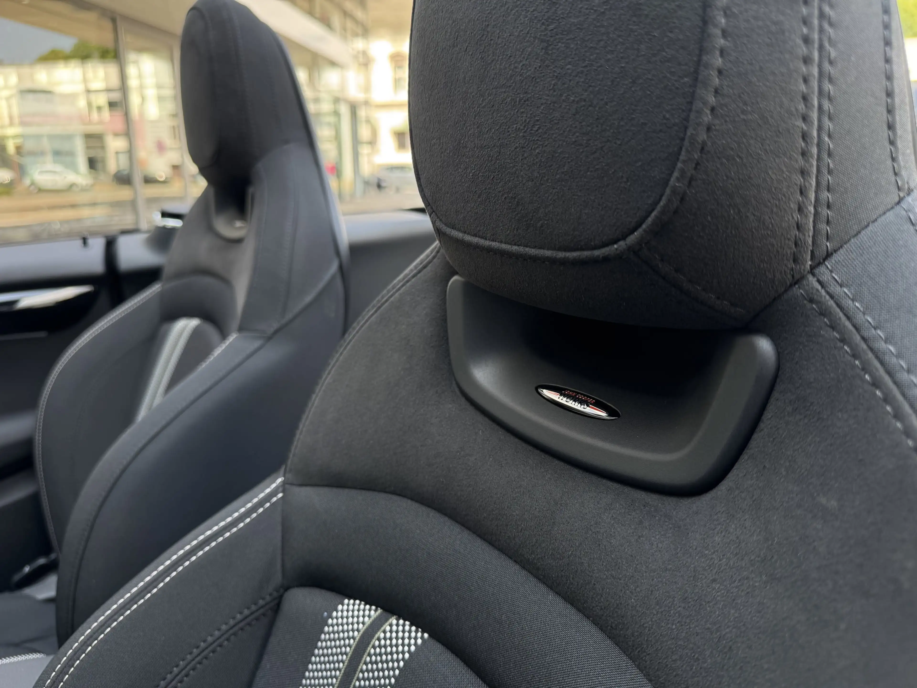 MINI Cooper Cabrio Cooper Cabrio JCW Trim LED DA CarPlay PDC DAB Shz — photo 9