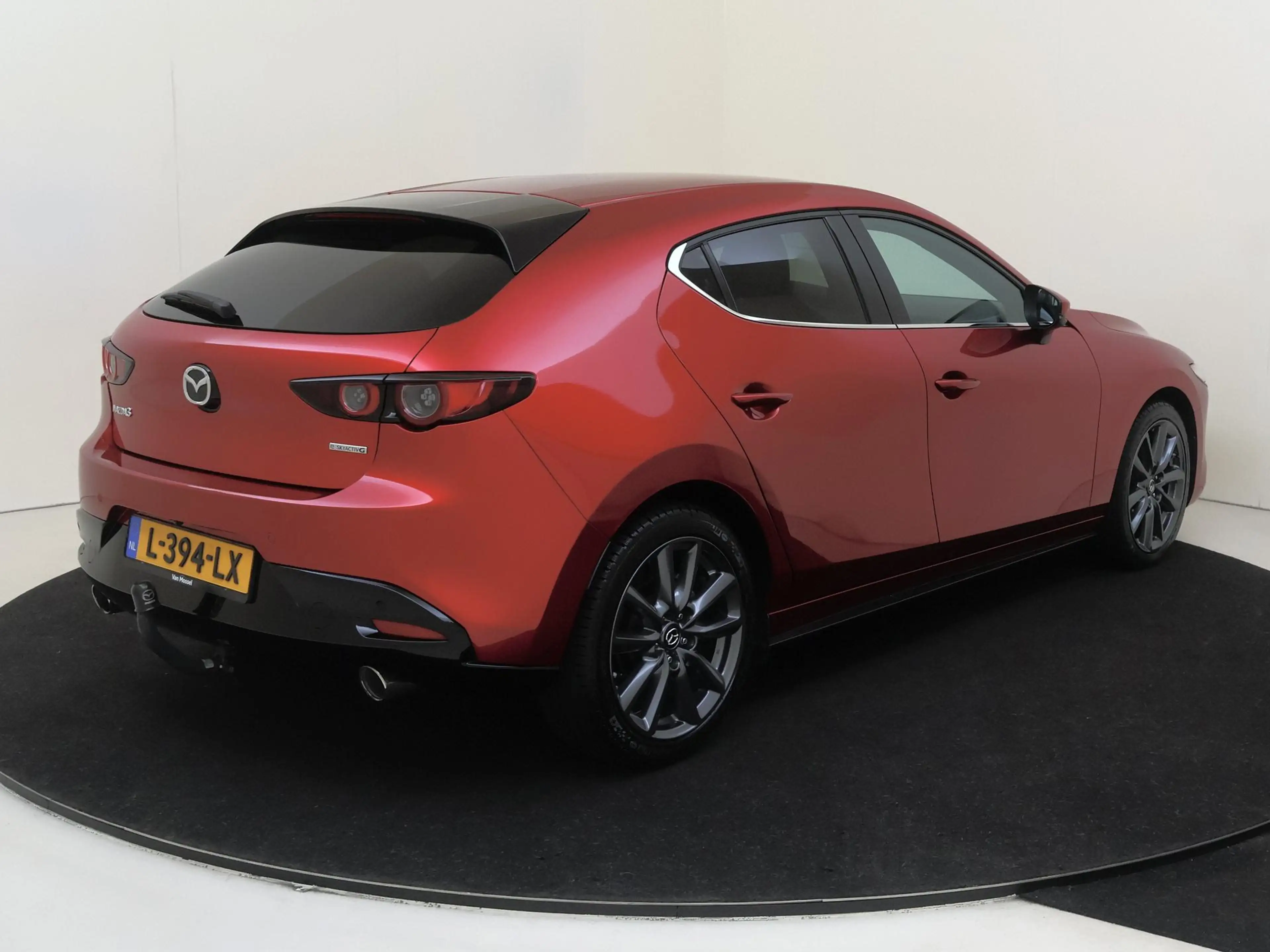 Mazda 3 2.0 e-SkyActiv-G M Hybrid 150 Sportive | Head-up D — photo 4