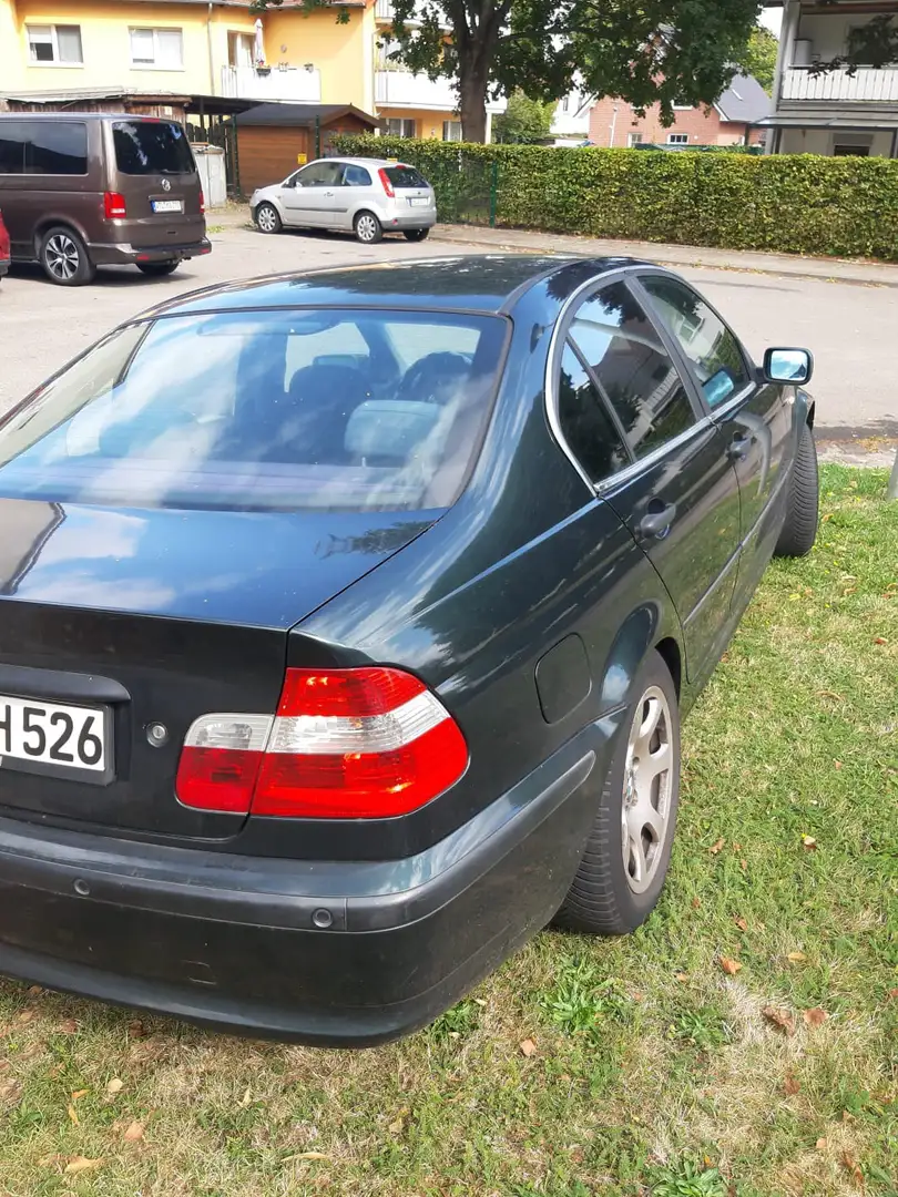 BMW 318 318d - 1