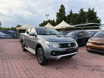 Fullback 2.4 doppia cabina LX 4wd 180cv auto E6