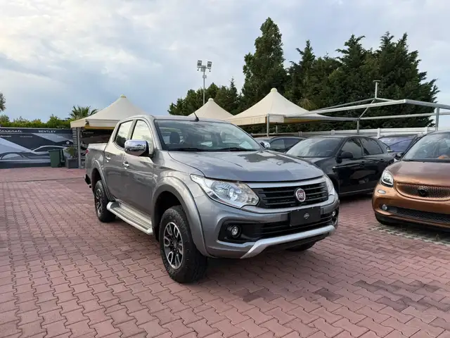 Fiat Fullback Fullback 2.4 doppia cabina LX 4wd 180cv auto E6