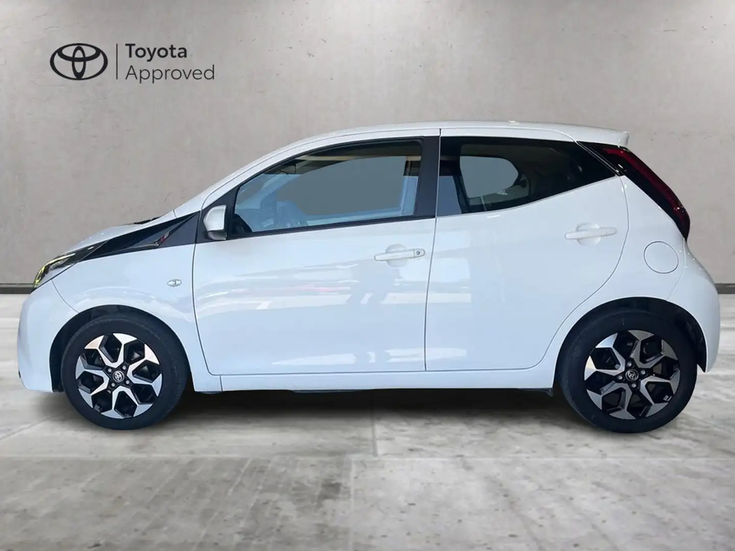 Toyota Aygo Aygo 5p 1.0 x-fun 72cv Bianco - 2