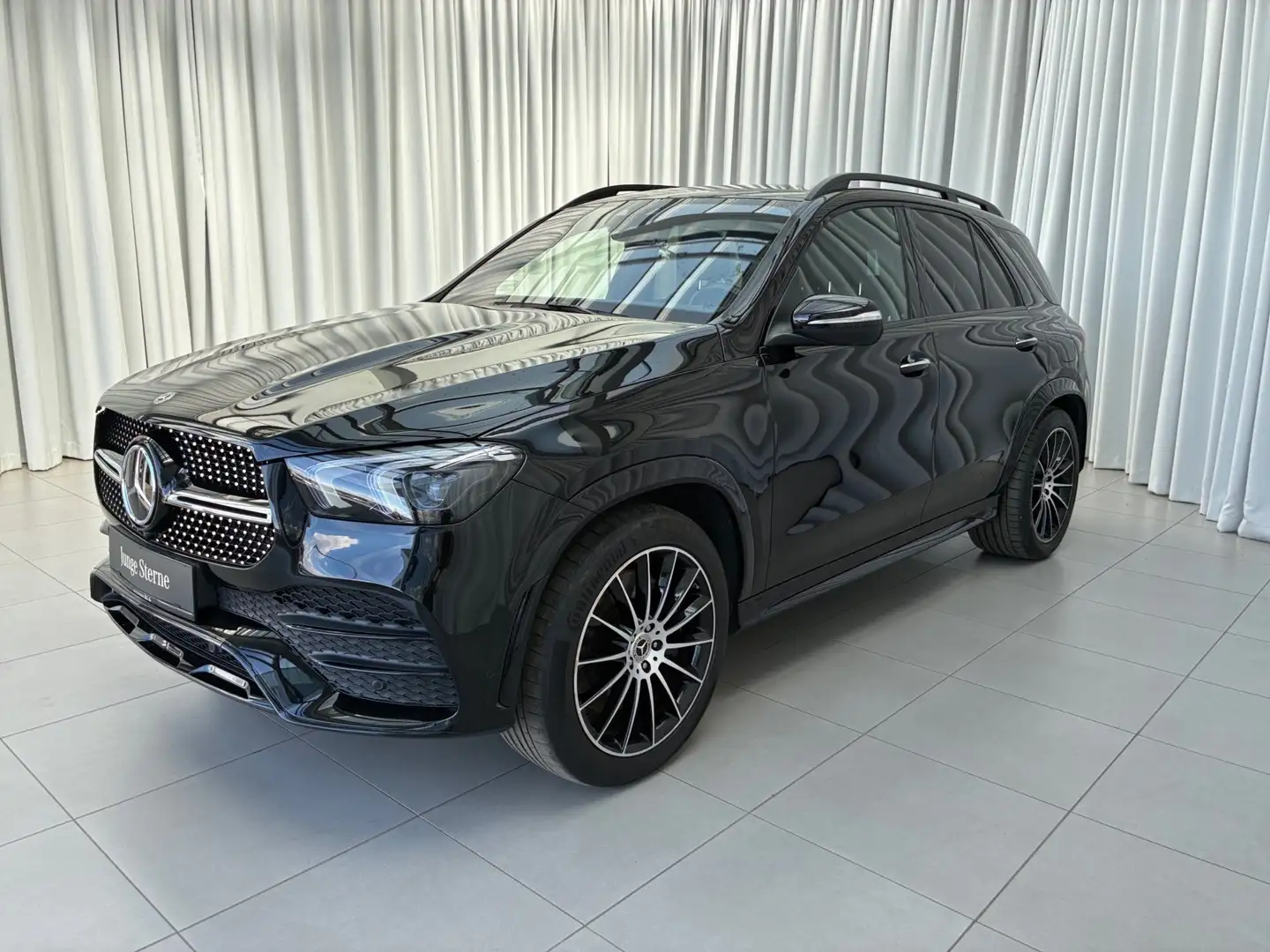 Mercedes-Benz GLE 350 de 4MATIC Off-Roader Schwarz - 2