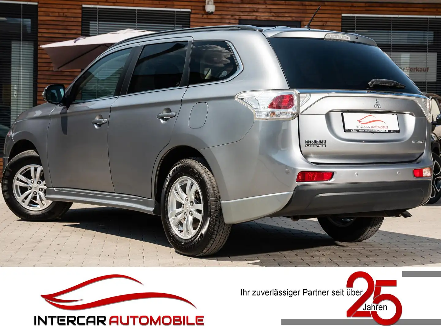 Mitsubishi Outlander 2.0 MIVEC ClearTec Invite  |1.Hand| Grau - 2