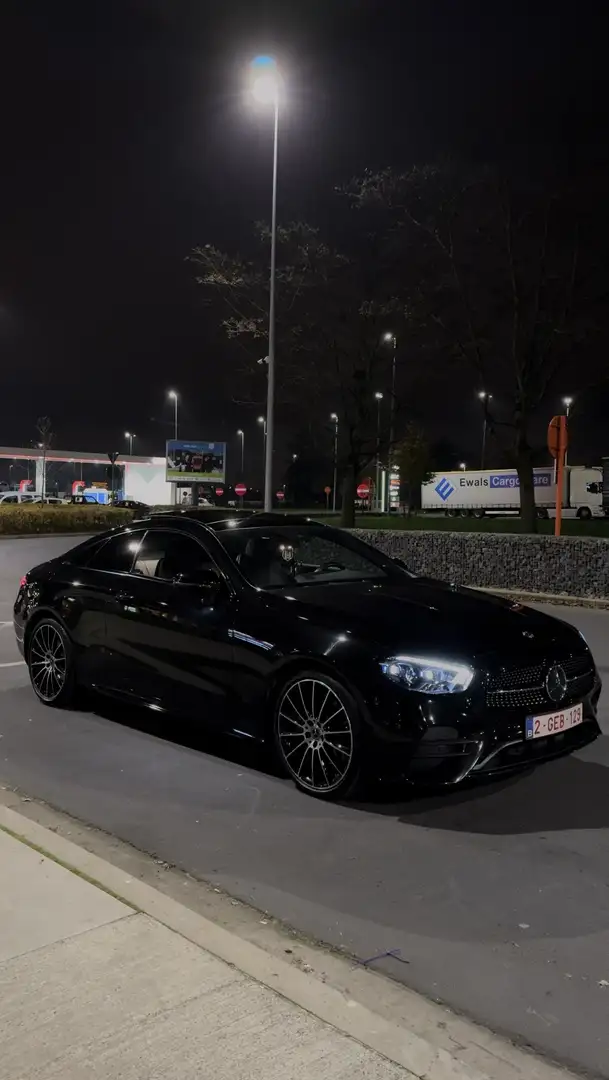 Mercedes-Benz E 200 Coupe 9G-TRONIC AMG Line - 1