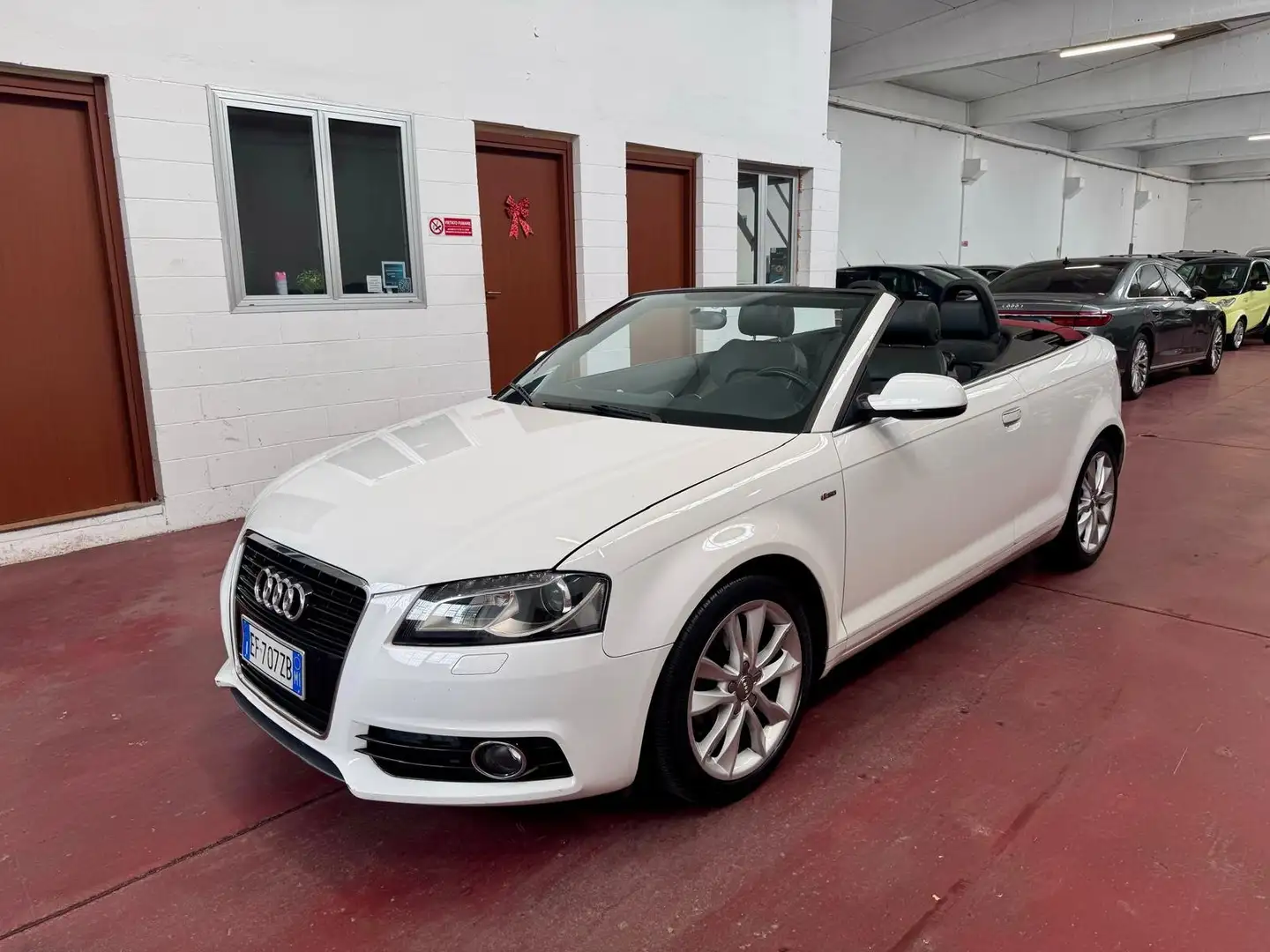 Audi A3 A3 Cabrio 2.0 tdi Ambition s-tronic Bianco - 2