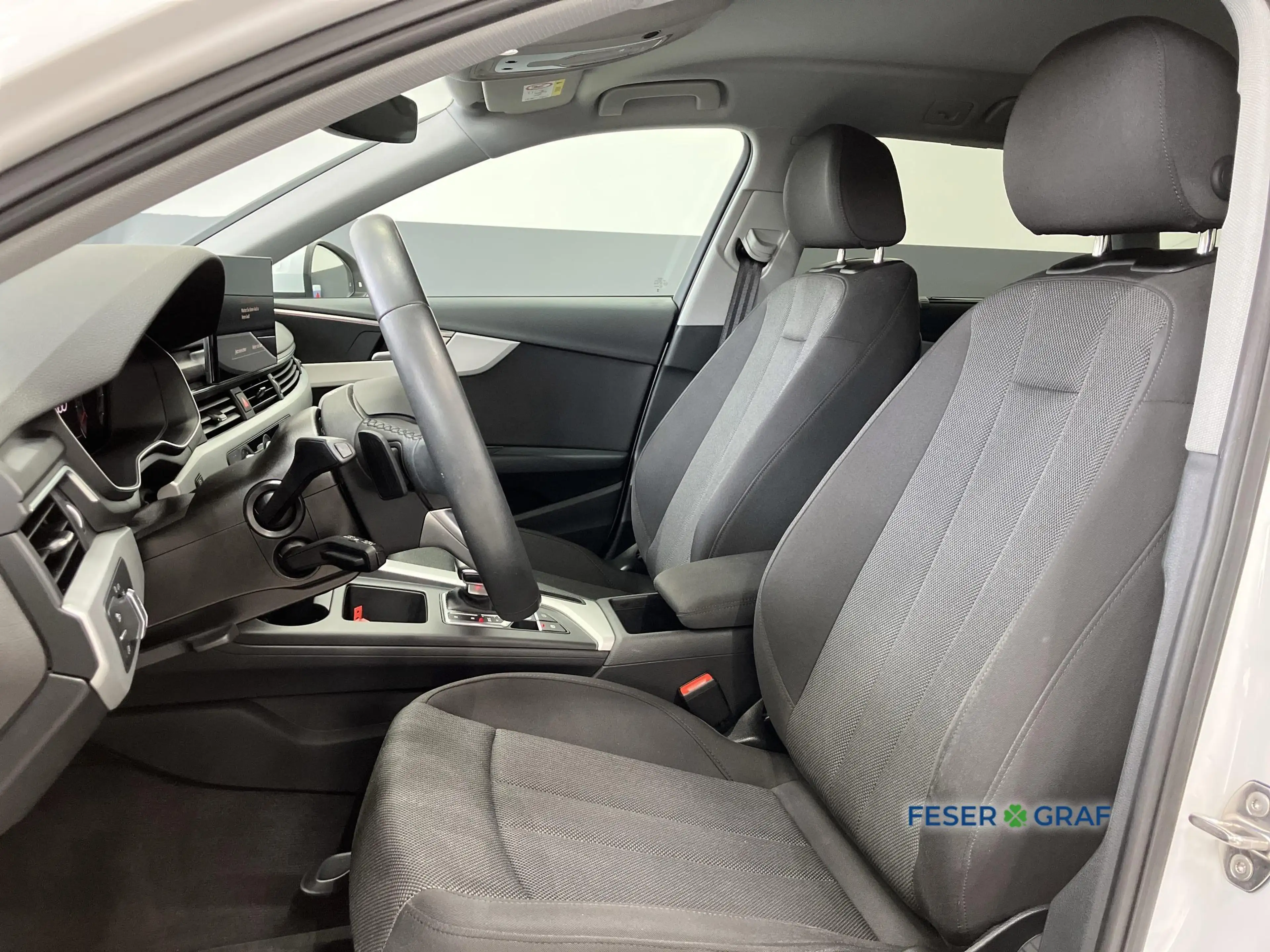Audi A4 Avant Advanced 35 TDI Matrix RFK ACC Virtual — photo 6