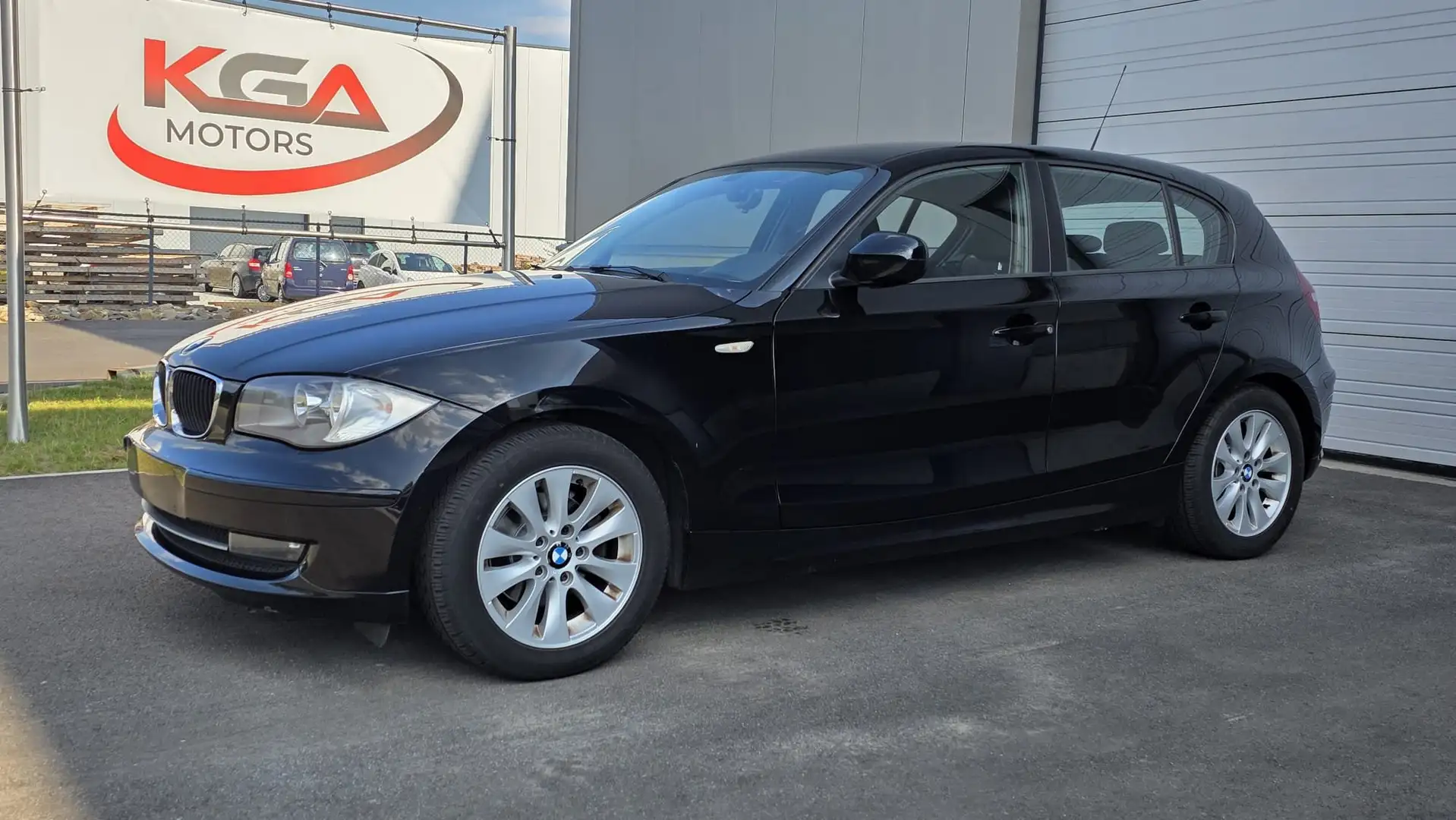 BMW 116 116d DPF Black - 1
