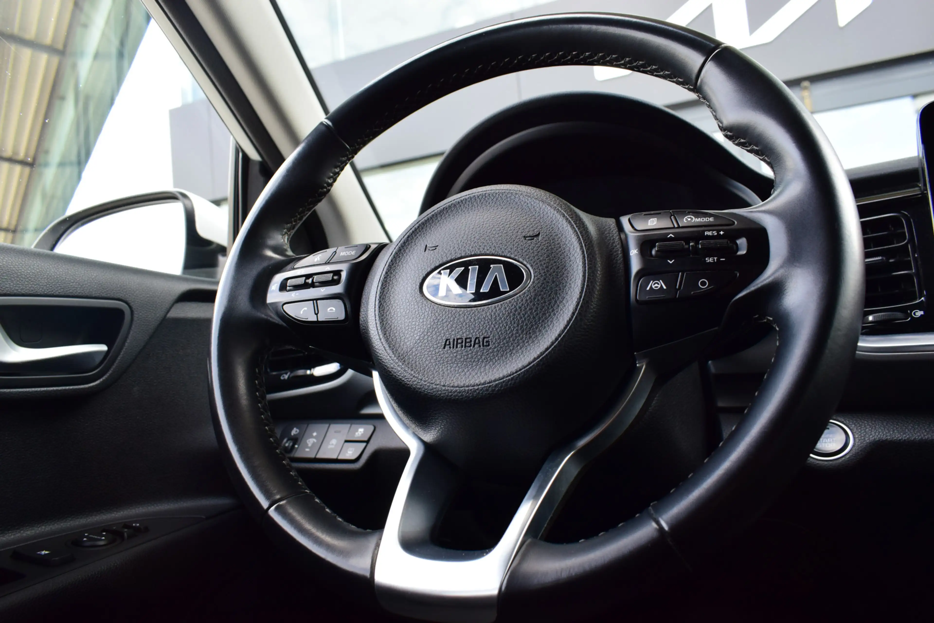 Kia Stonic 1.0 T-GDi MHEV DynamicPlusLine | Navigatie | Camer — photo 14