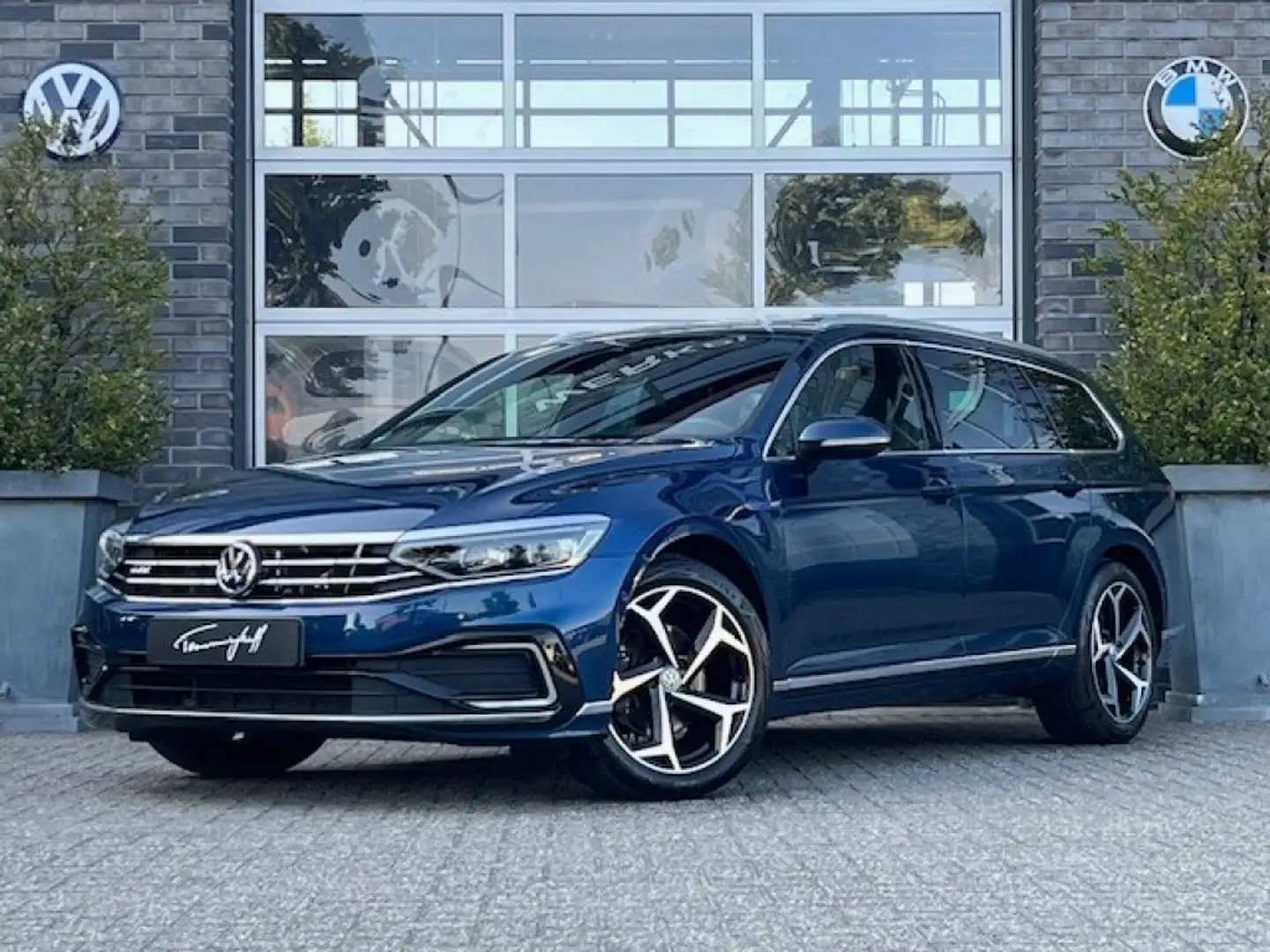 Volkswagen Passat Variant 1.4 TSI GTE - VIRTU - HEAD UP - LEDER - PANO - IQ Blauw - 1