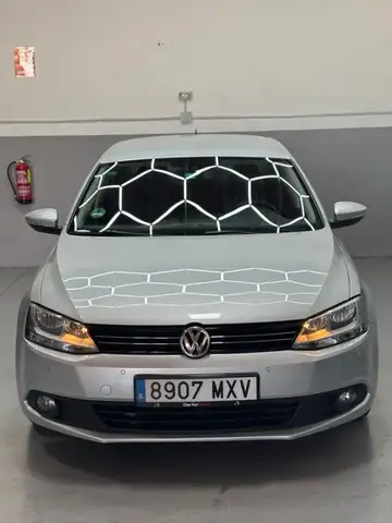 Volkswagen Jetta 2.0TDI Sport DSG