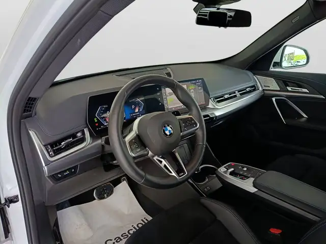 BMW X1 view 7