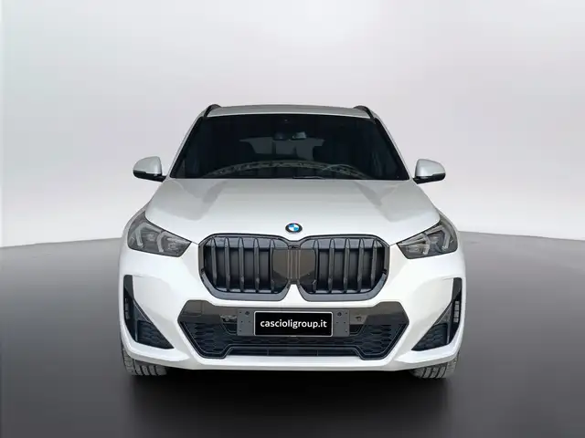 BMW X1 view 2