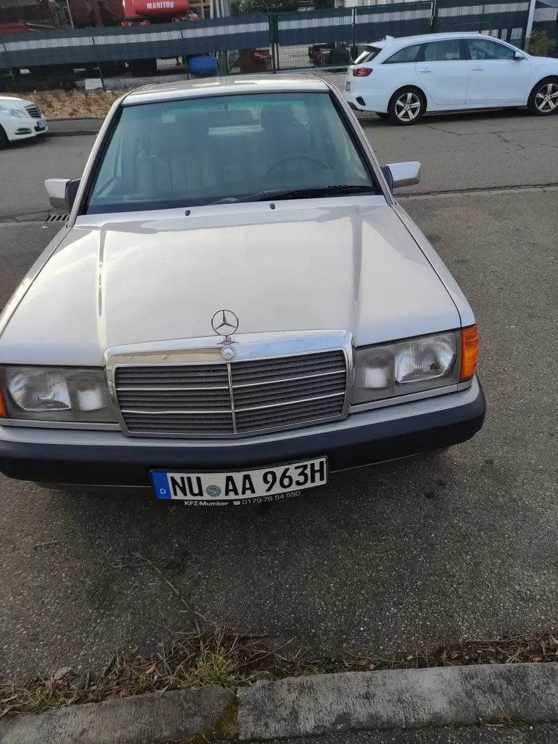Mercedes-Benz E 200 200 E Type 126! Argintiu - 1
