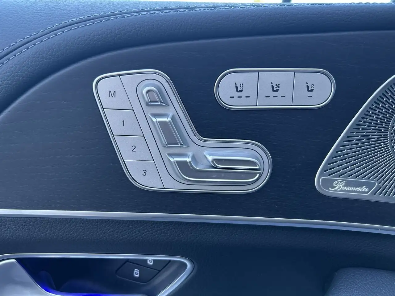 Mercedes-Benz GLE снимка Mercedes-Benz GLE