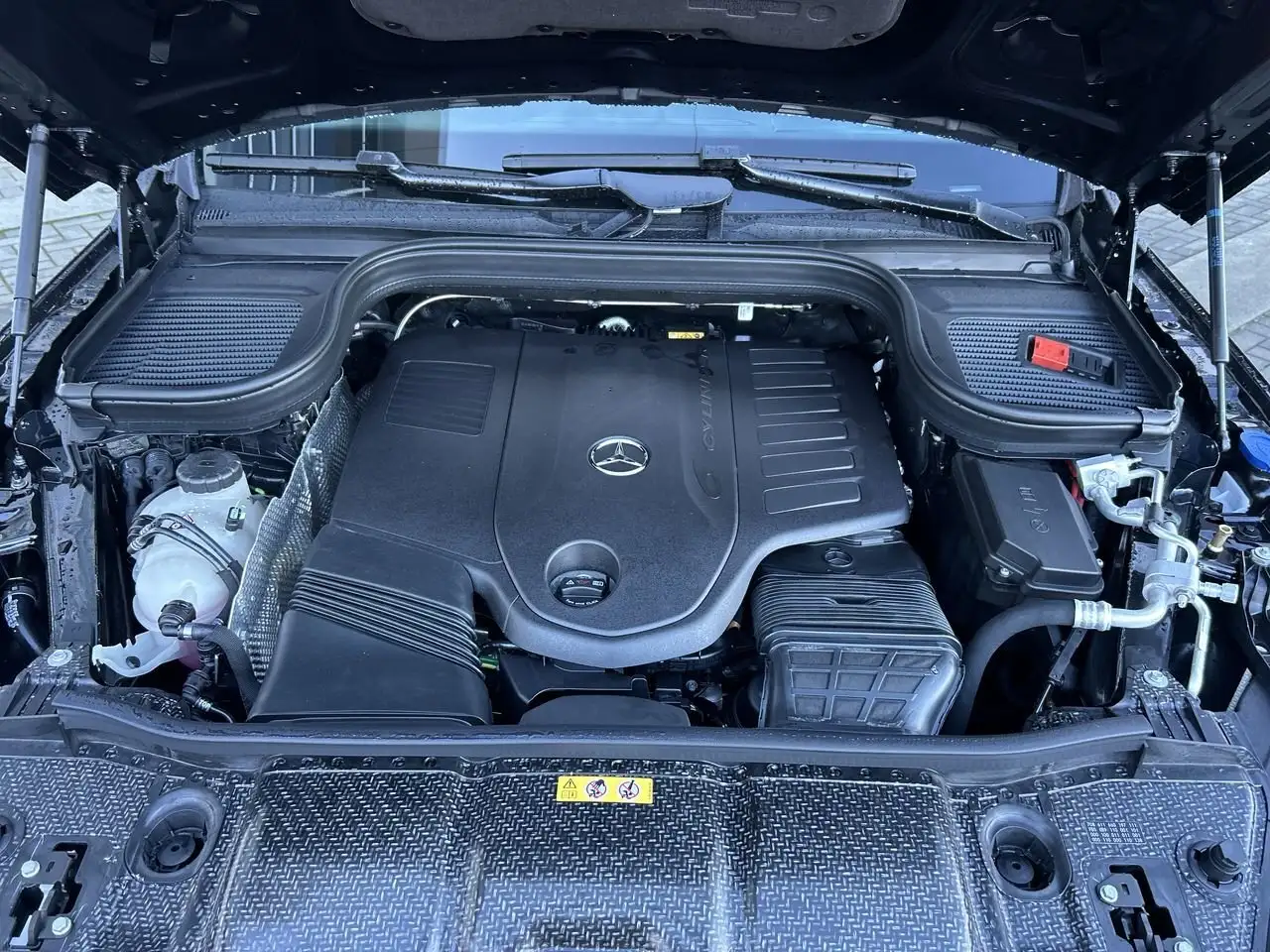 Mercedes-Benz GLE снимка Mercedes-Benz GLE