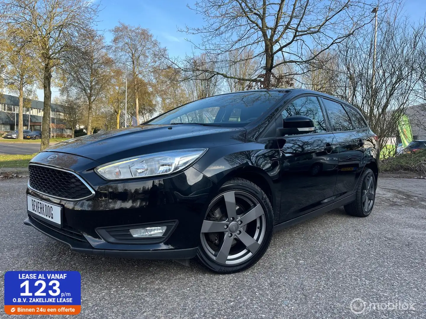 Ford Focus Wagon 1.0 / 125 PK / Titanium Zwart - 1