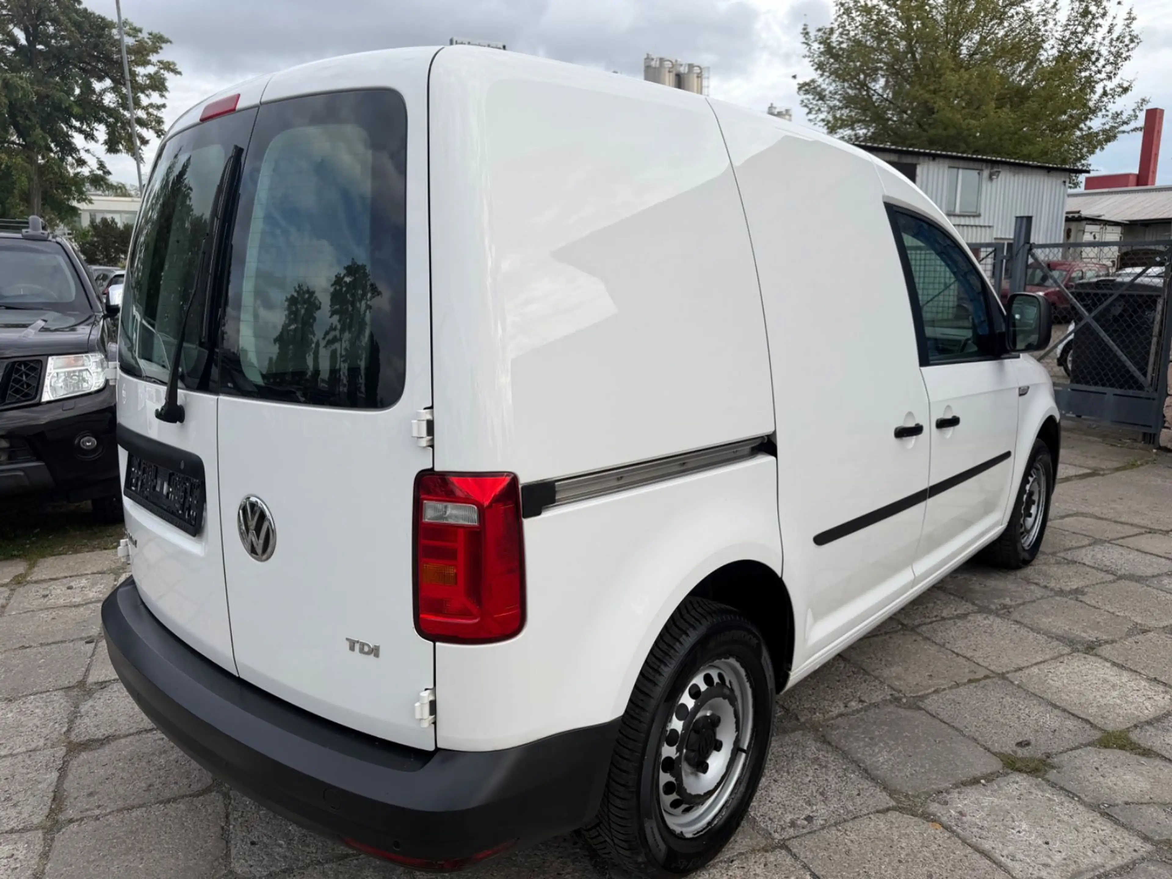 Volkswagen Caddy Kasten*SCHECKHEFT*TOP AUSSTATTUNG*PDC*TEMP — photo 7