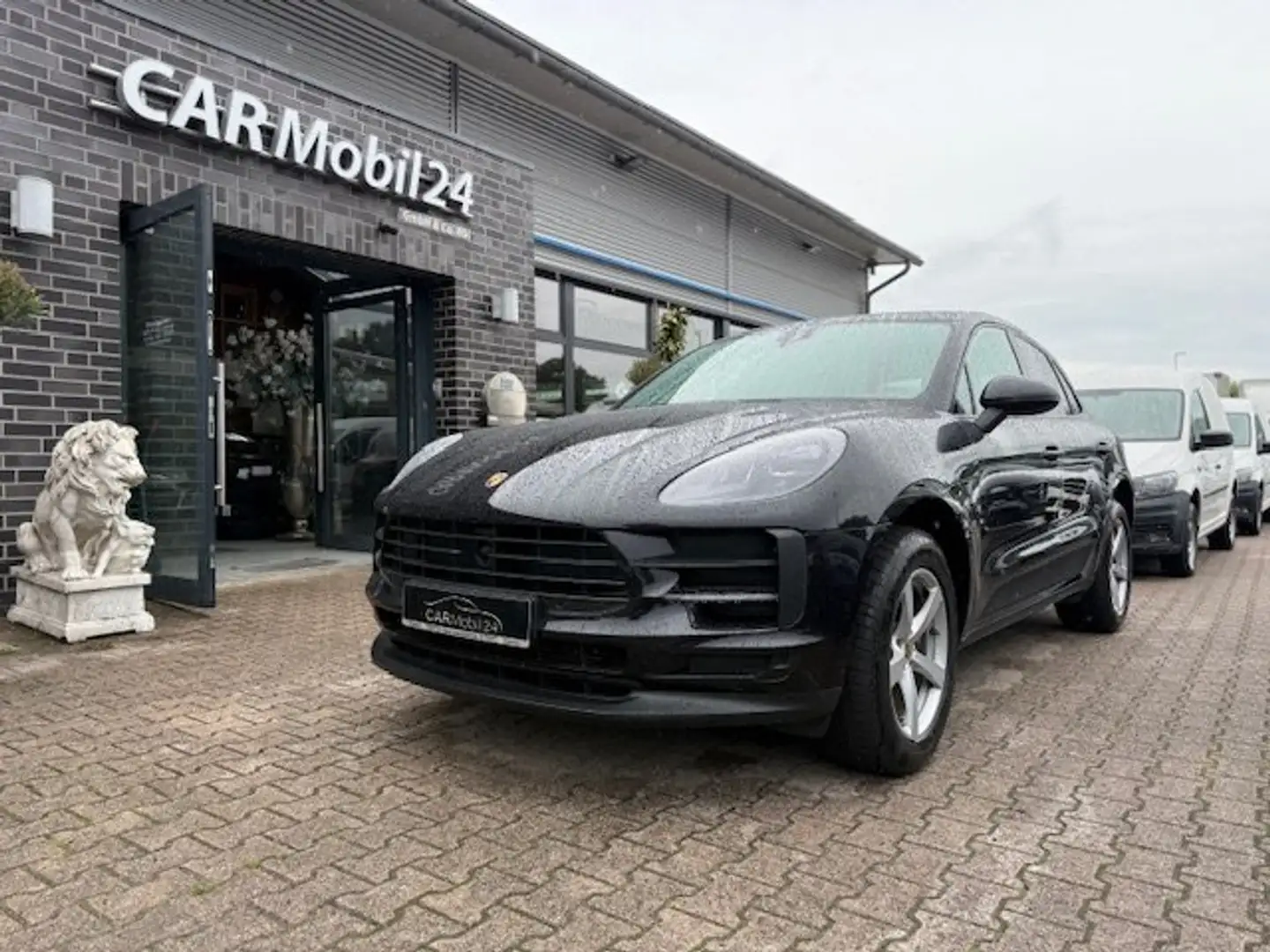 Porsche Macan Basis*Memory-Paket*R-Cam*SHZ*Alcantara* Schwarz - 1