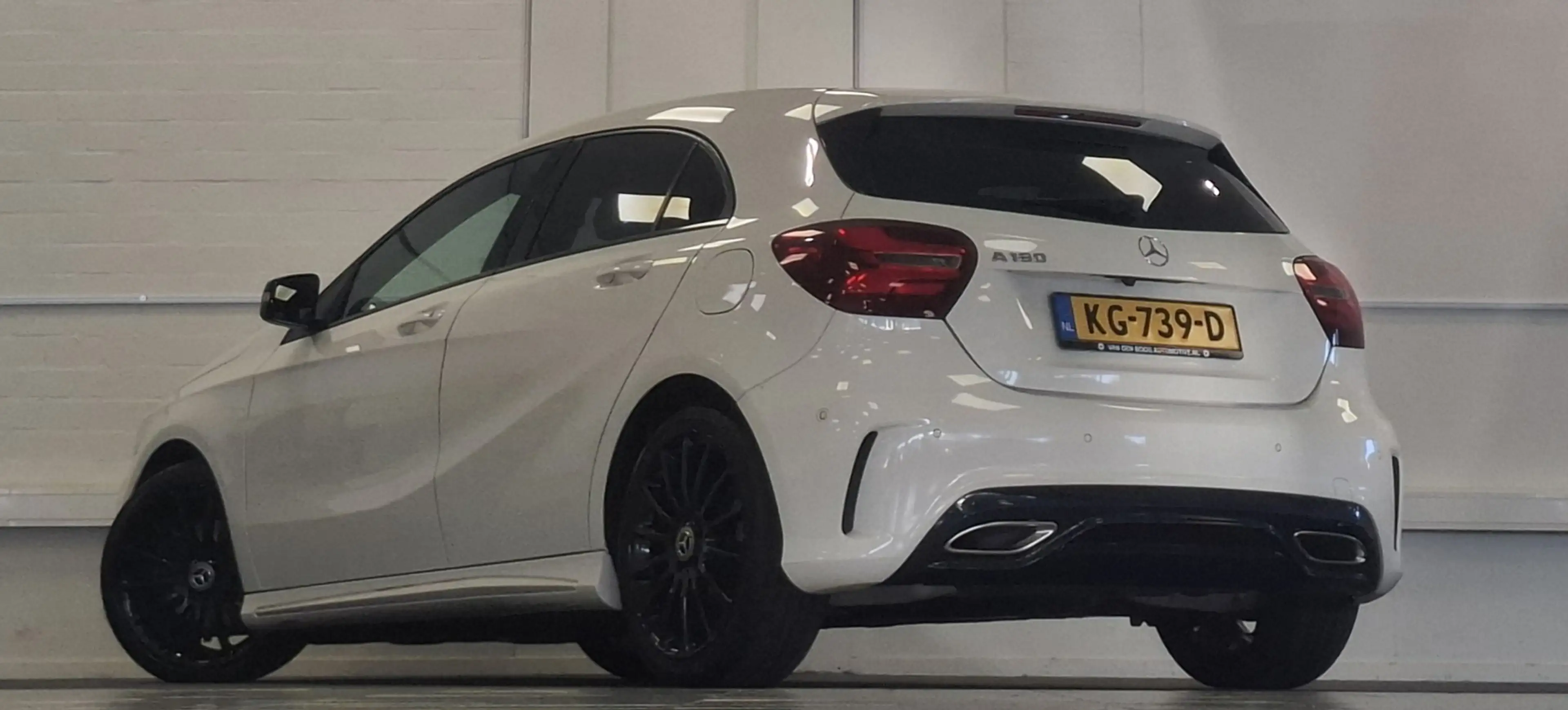 Mercedes-Benz A 180 AMG Night Edition Plus Camera Xenon LED Leder Mooi — photo 5