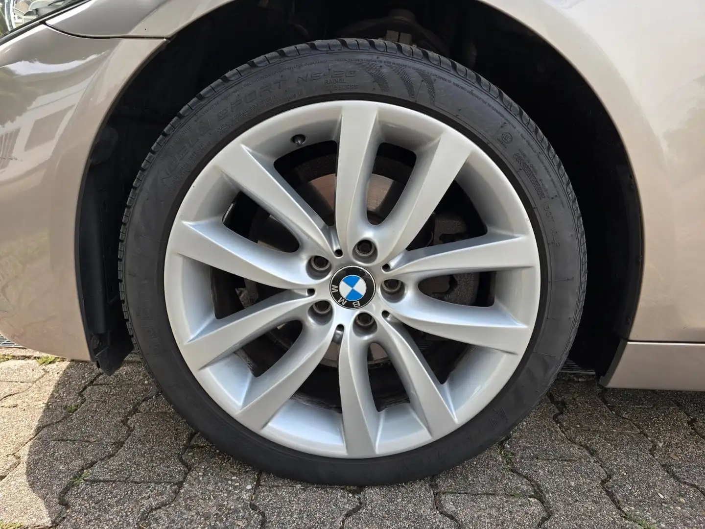 BMW 520 520d Beige - 2