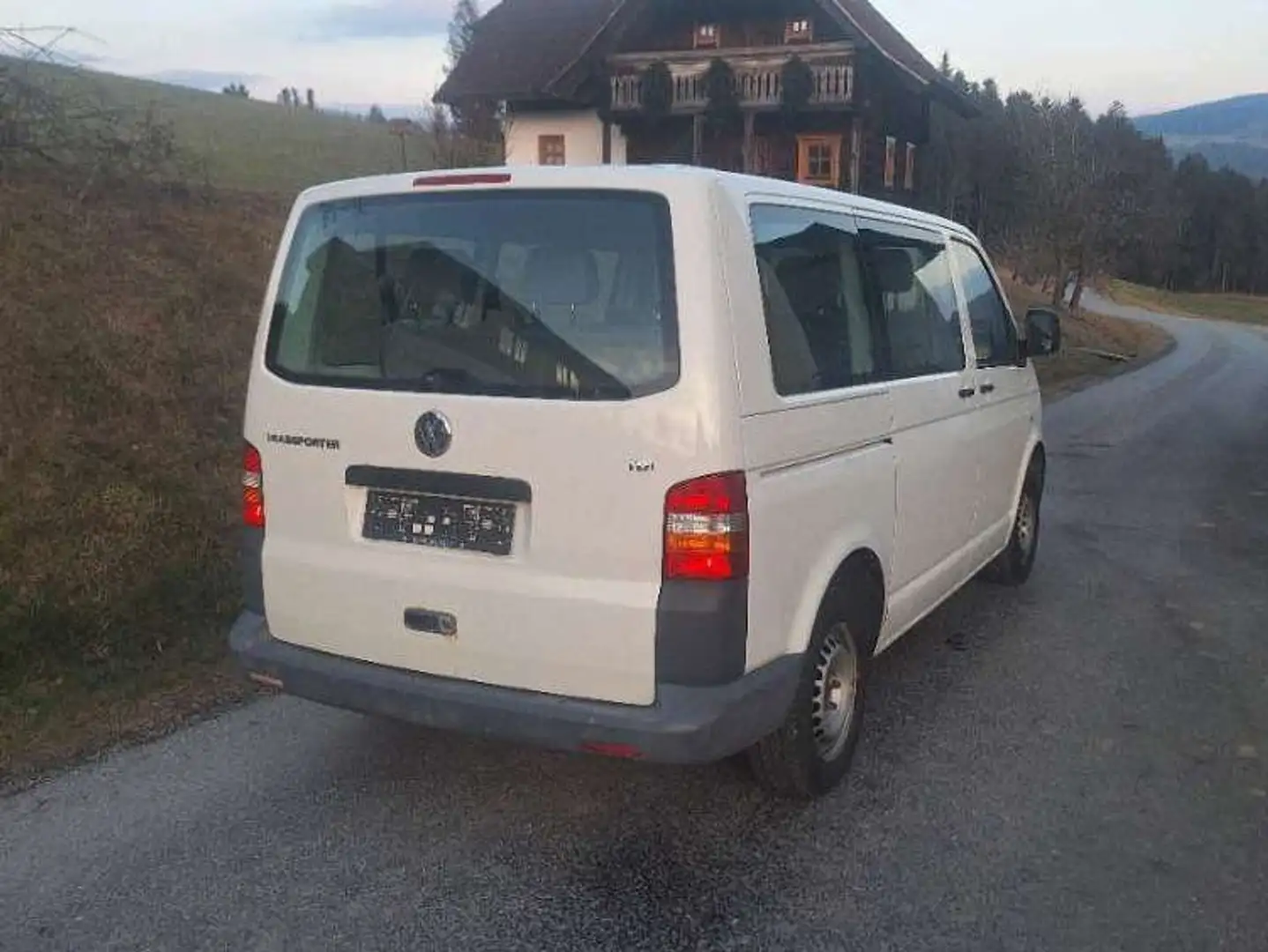 Volkswagen T5 bijela - 1