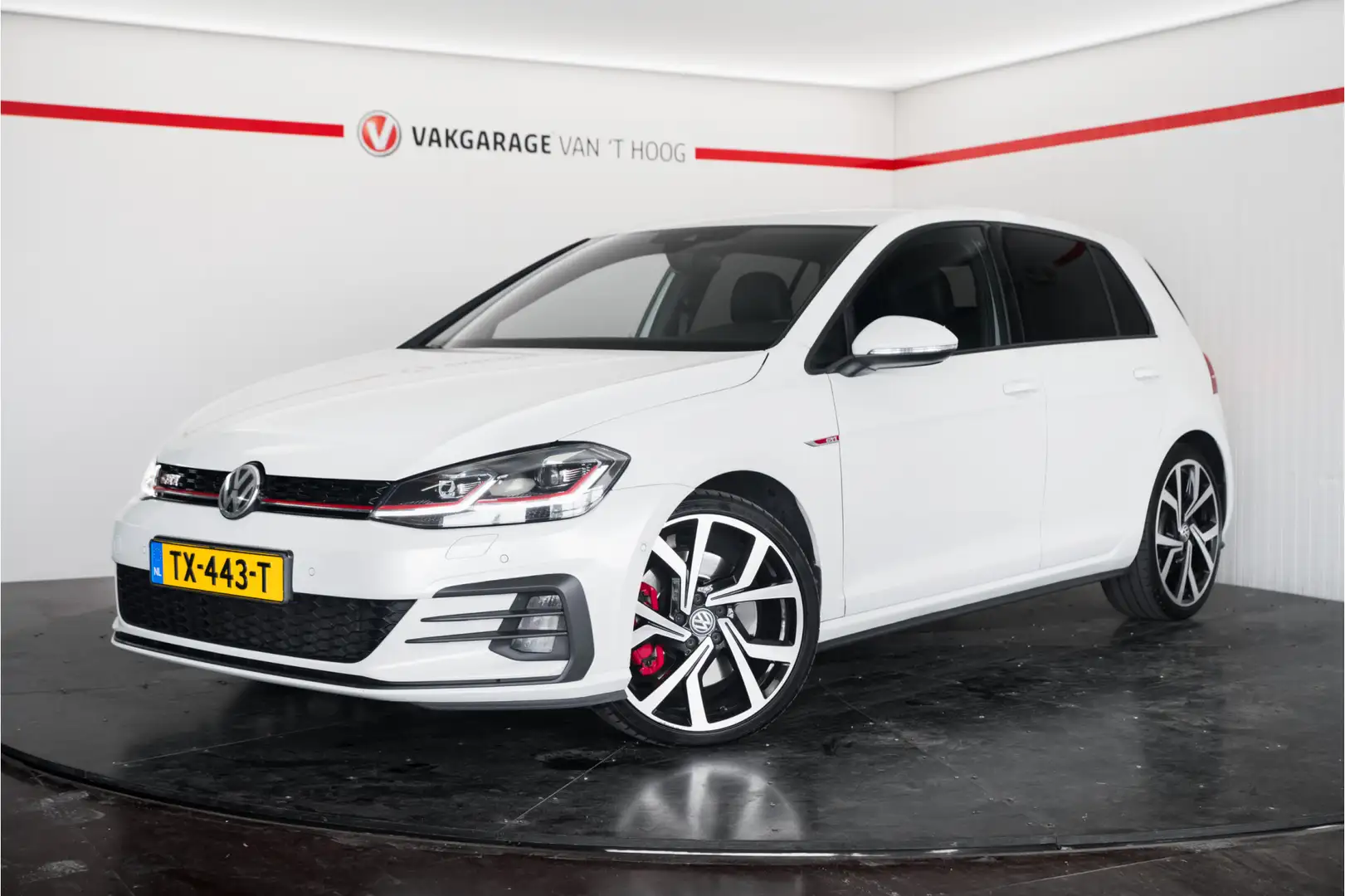 Volkswagen Golf GTI 2.0 TSI Performance Leder Digitiale cockpit 245 pk Wit - 1