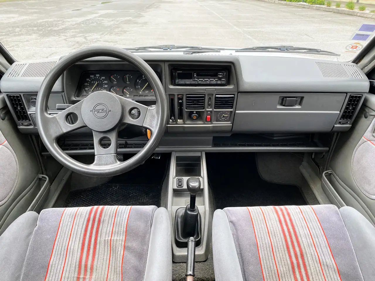 Opel Corsa GSi, foto 9