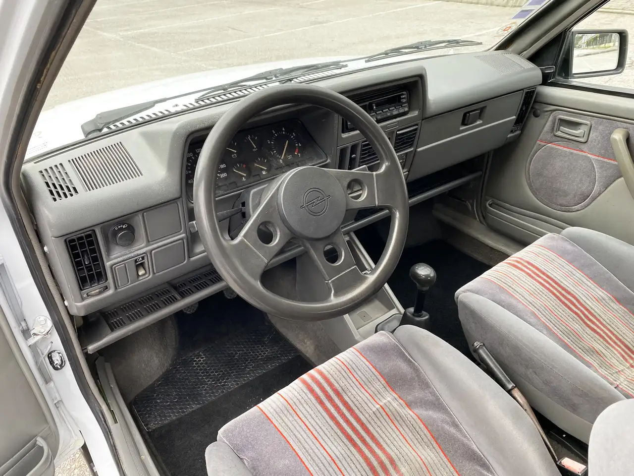 Opel Corsa GSi, foto 10