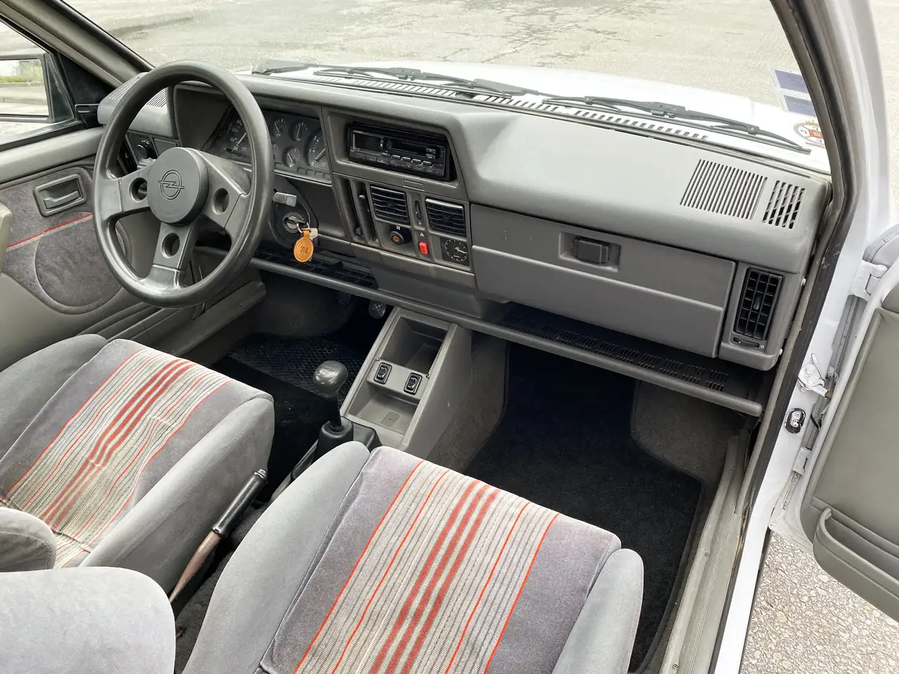 Opel Corsa GSi, foto 12