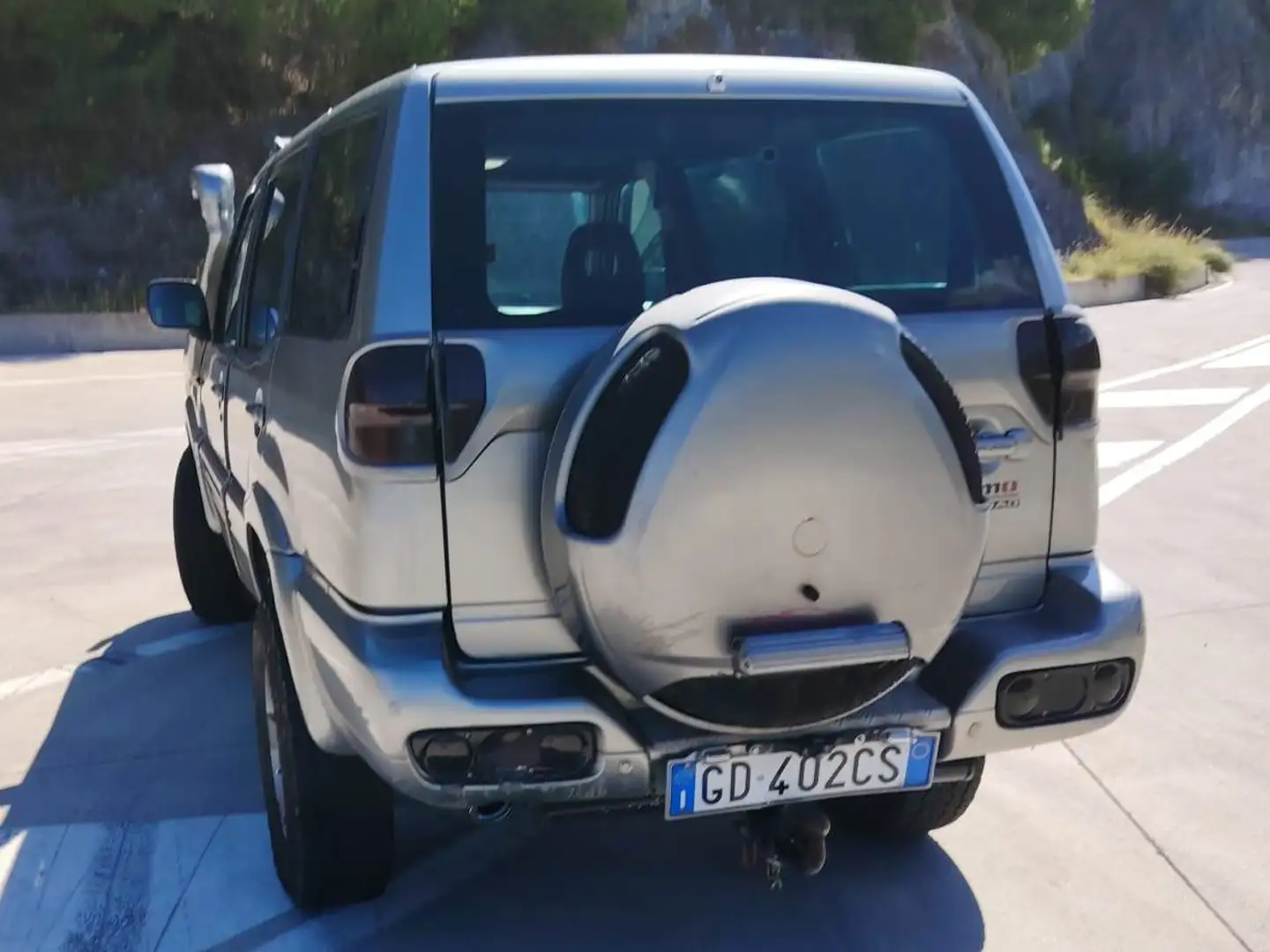 Nissan Terrano 5p 3.0 dit Sport 154Cv Clima-Cerchi lega-Automatic Srebrny - 2