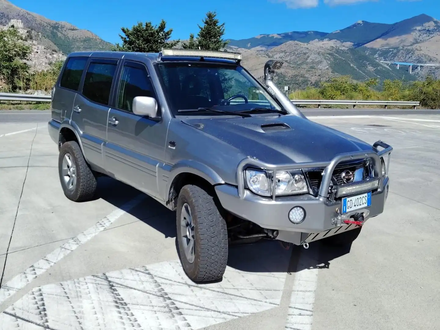 Nissan Terrano 5p 3.0 dit Sport 154Cv Clima-Cerchi lega-Automatic Srebrny - 1