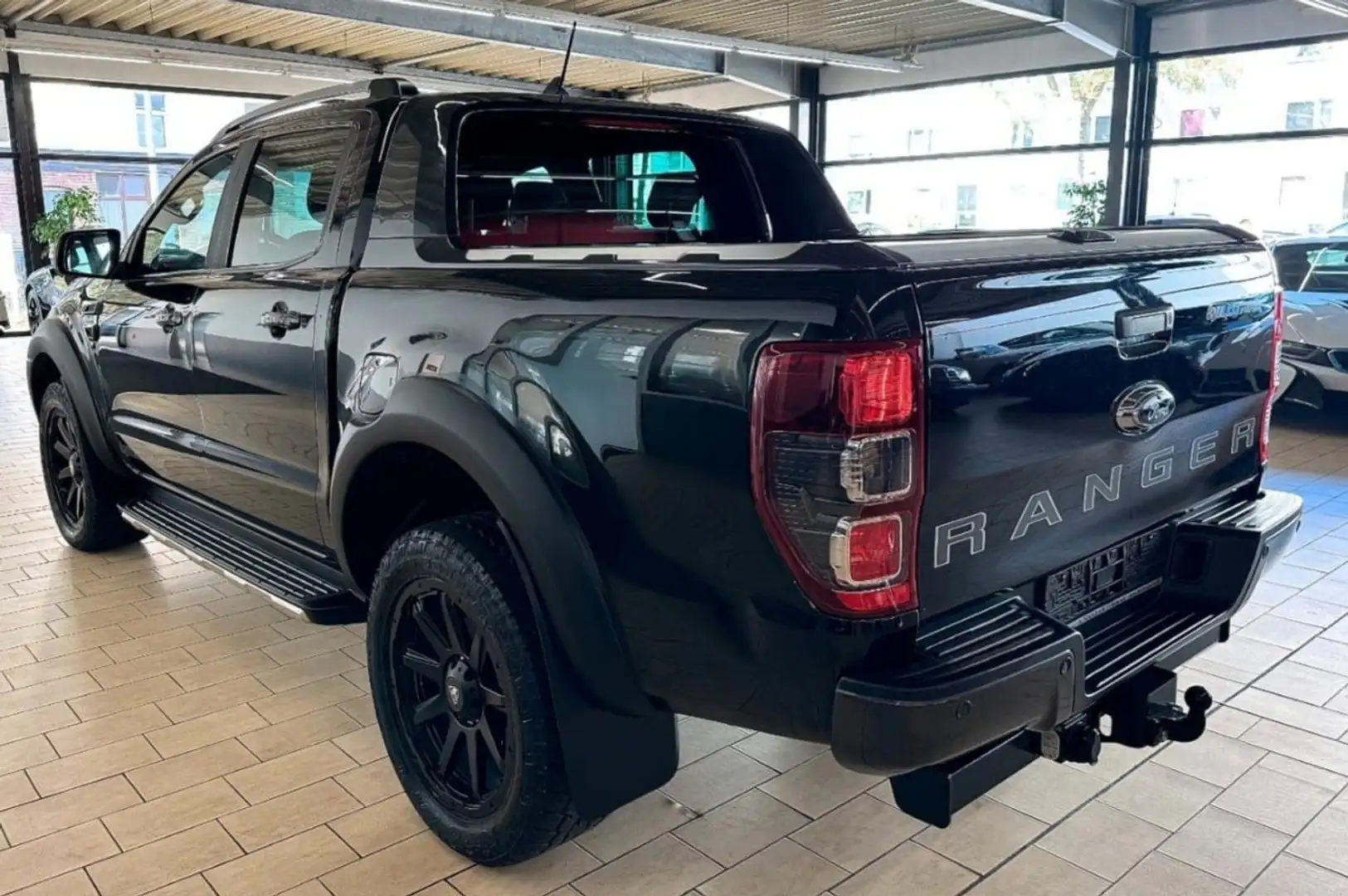 Ford Ranger 2,0 l TDCi Panther Autm. Wildtrak Schwarz - 2