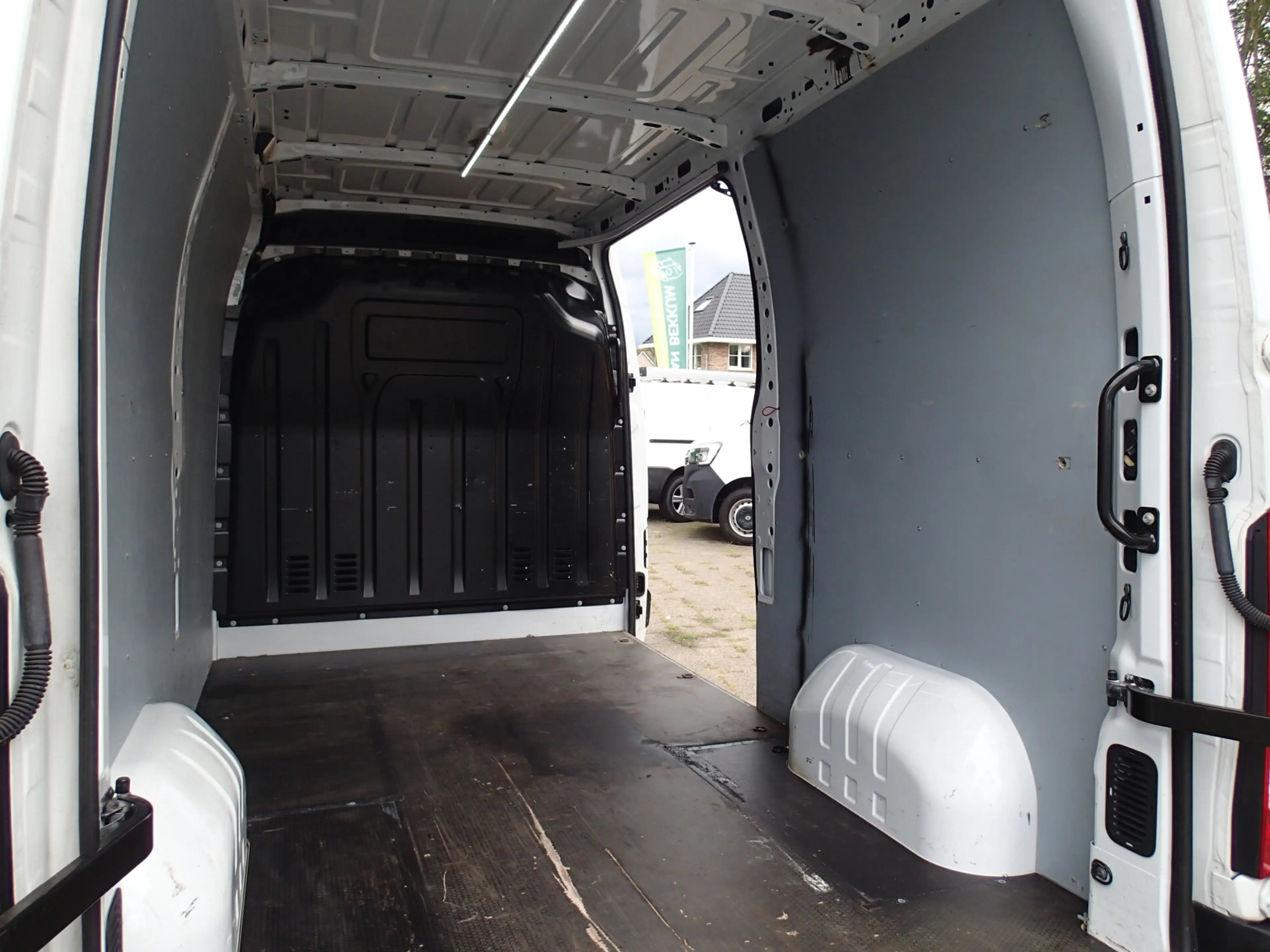 Opel Movano 2.3 Turbo L2H3 VOORZIEN VAN AIRCO+CRUISE+ AUTOMAAT — photo 12