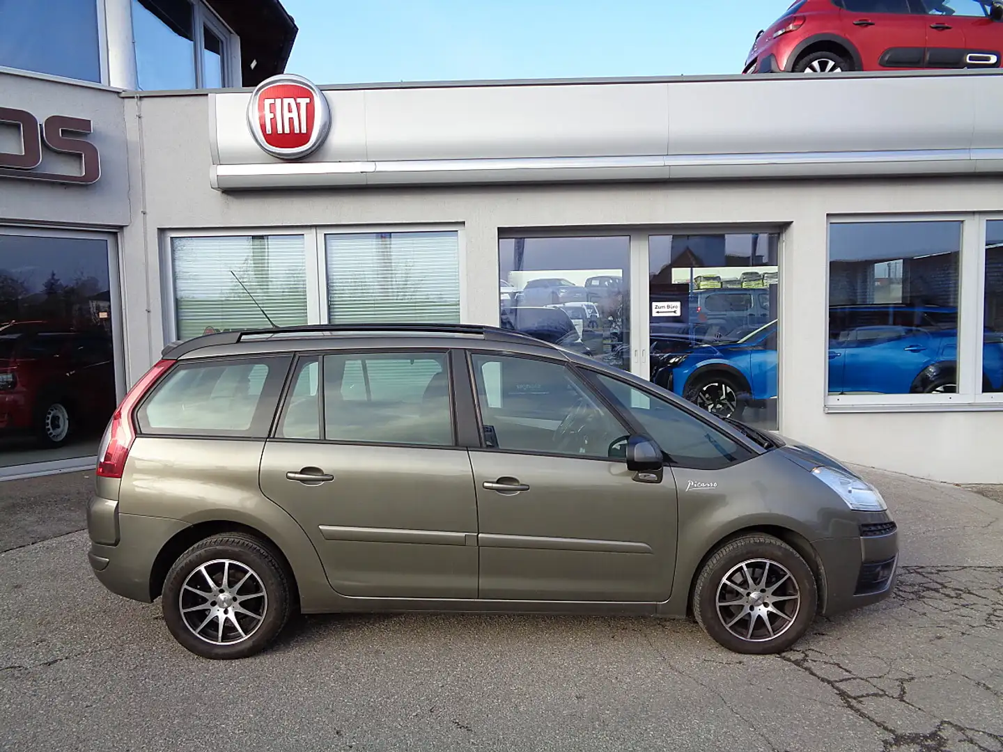 Citroen Grand C4 Picasso 1,6 HDi Seduction EGS6 Automatik mit Anhängerku... Braun - 2