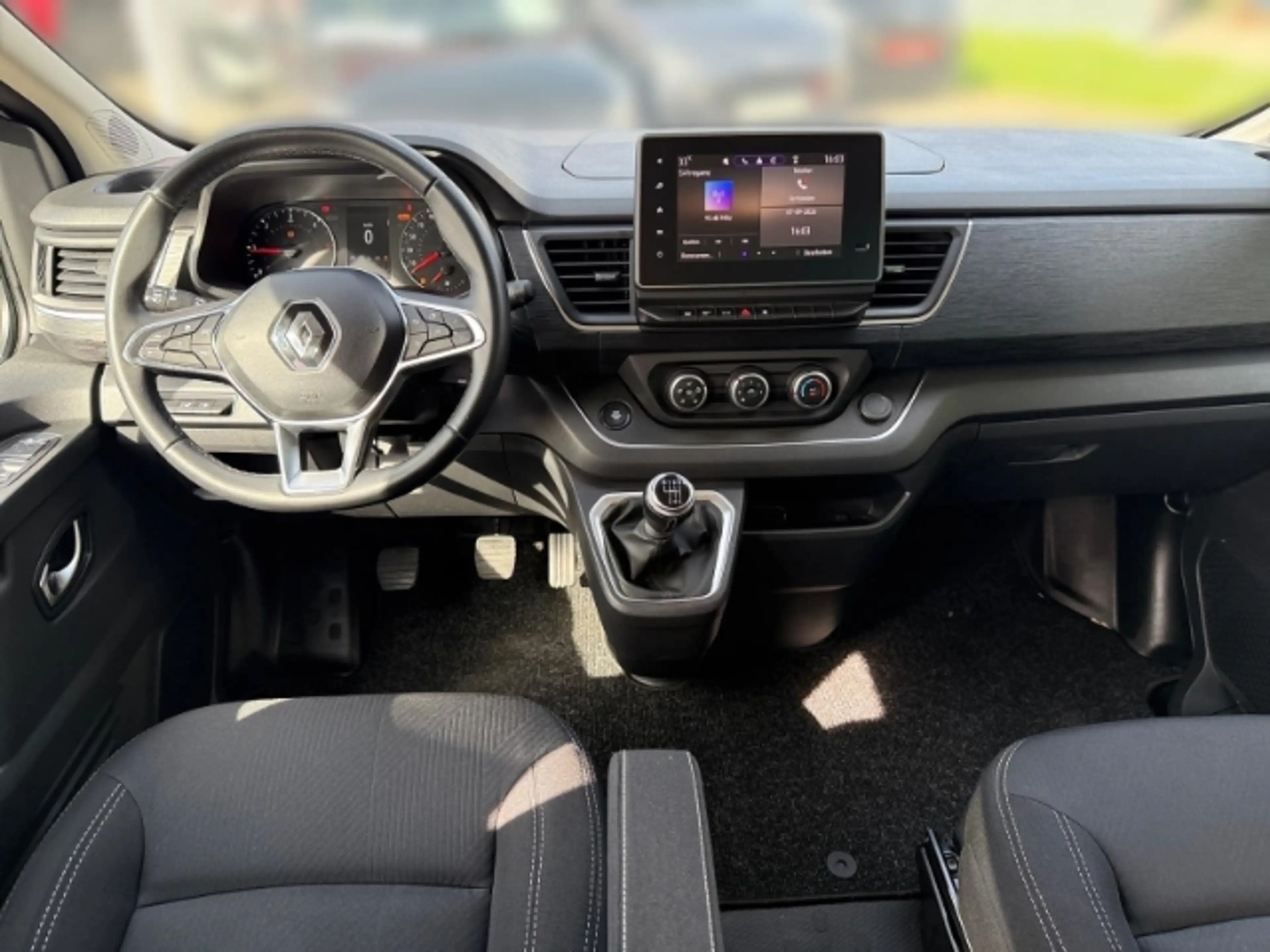 Renault Trafic Combi L2H1 3,0t Life +CARPLAY+KLIMA+SHZ+UVM+ — photo 11